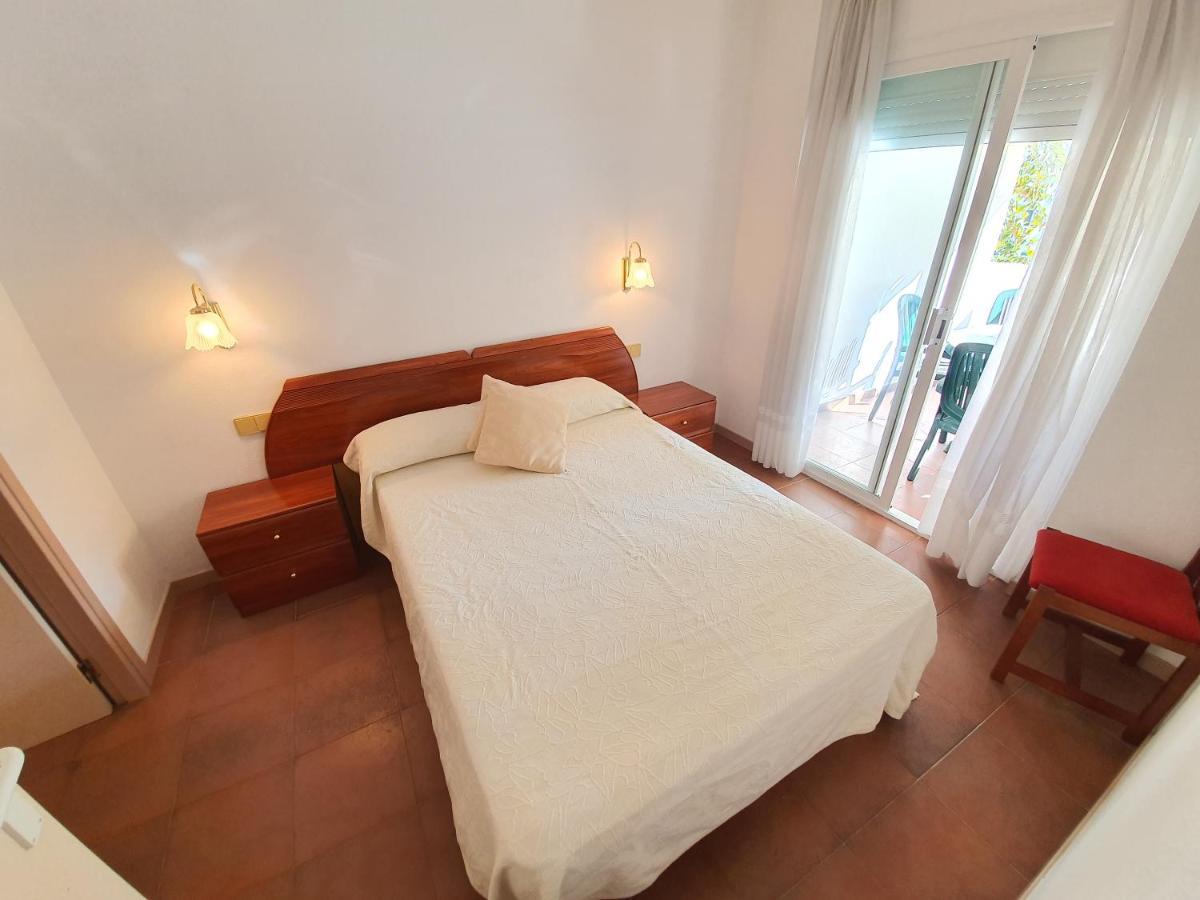 Apartamento Royal Marine Deluxe Росес Екстер'єр фото